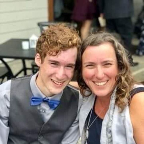 Meet your Posher, Whitney - Picture 1 of 1